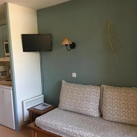 T2 Piscine Lit Double Dans Résidence Du Appartamento Monflanquin